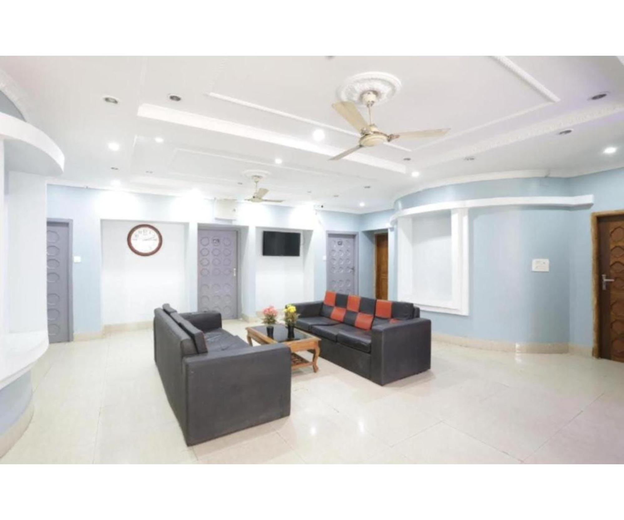 Day S Inn Luxury Stay Near Care Hospital In Budget Friendly Price Best Seller Bhubaneswar Dış mekan fotoğraf