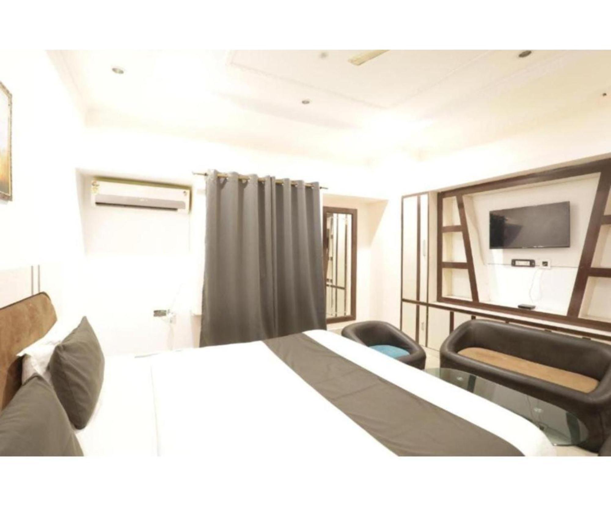 Day S Inn Luxury Stay Near Care Hospital In Budget Friendly Price Best Seller Bhubaneswar Dış mekan fotoğraf