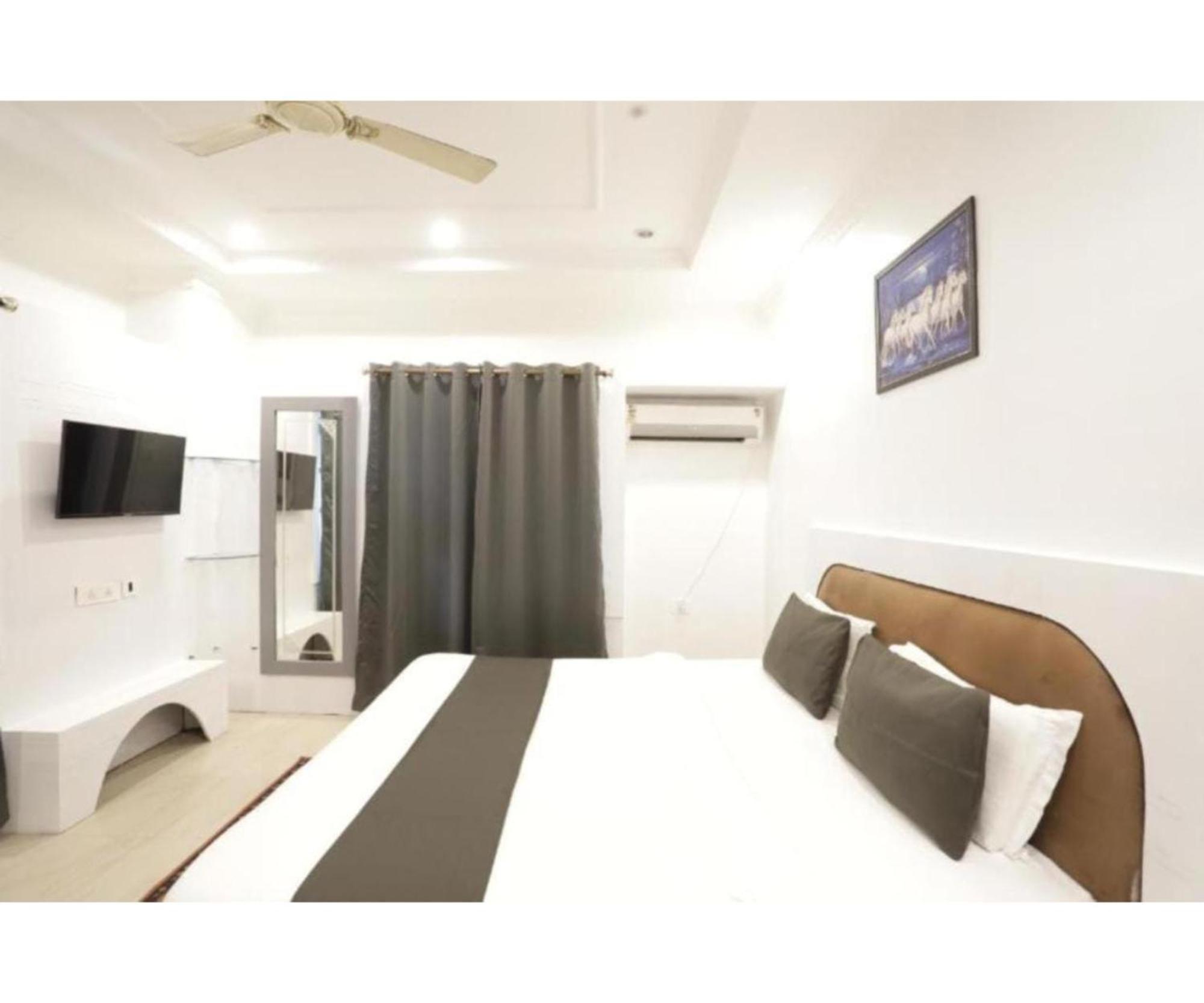 Day S Inn Luxury Stay Near Care Hospital In Budget Friendly Price Best Seller Bhubaneswar Dış mekan fotoğraf